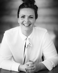 Zahntechnikermeisterin Ariadne Zienert-Kuhn 